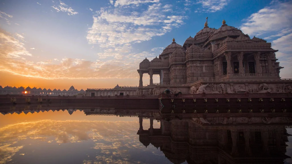 Architectural Features of Akshardham Temple